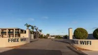 Sails Geraldton Accommodation Hotels in West End