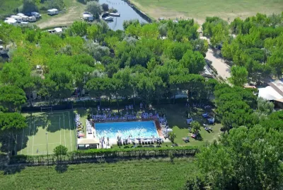 Badiaccia Village Camping Hôtels à : Tuoro sul Trasimeno