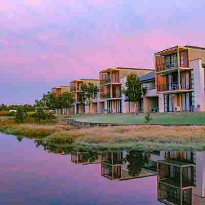 Mercure Kooindah Waters Central Coast Hotel Exterior