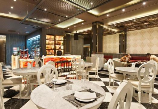 Grace Hotel Bangkok Over view