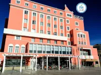 The One Grand Hotel da Póvoa - by Mhmb Hospitality Hotels near شاطئ كارفاليدو (Carvalhido Beach)