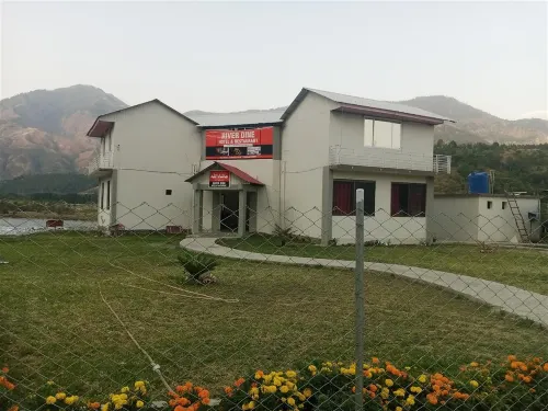 River Dine Hotel Hotels in Balakot Tehsil