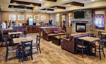 Lakeview Inns & Suites - Fort Saskatchewan