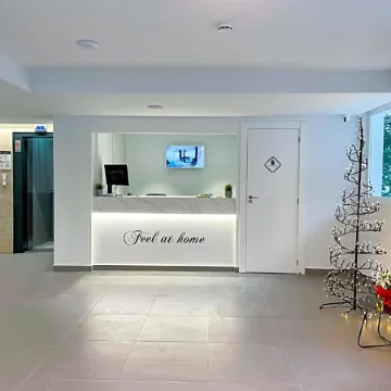 Trebol One Apartments by Mc