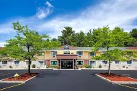 Days Inn & Suites by Wyndham Stevens Point Hotels in Stevens Point