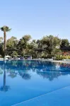 Mr & MRS White Corfu Couples Retreat Adults Only - de playa