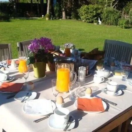 B&B Yaca