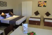Smugglers Cove Beach Resort & Hotel