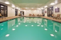 Hampton Inn Gonzales - Swimmingpools