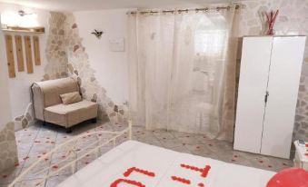 26 Suite Home