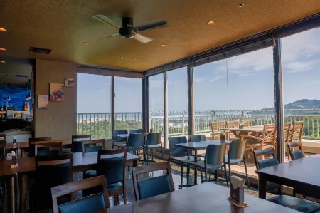 Rycom Crystal Hotel Отели рядом с достопримечательностью «Окинава Сити-зал Обсерватории»