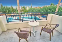 Dionysos Apartments & Studios