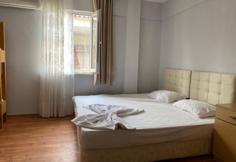 Mete Otel - Housity