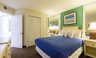 Schooner Beach and Racquet Club by Capital Vacations