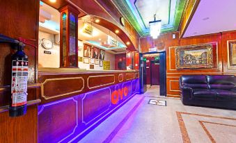 OYO 124 Al Salam Palace Hotel