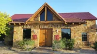 The Lofts at Mendelbaum Cellars Các khách sạn ở Stonewall