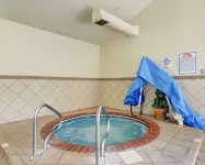 Quality Inn Fort Smith I-540 - Hot Tub