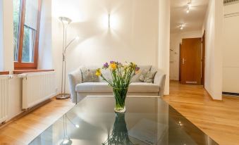 Romantic Condo Near Charles Bridge