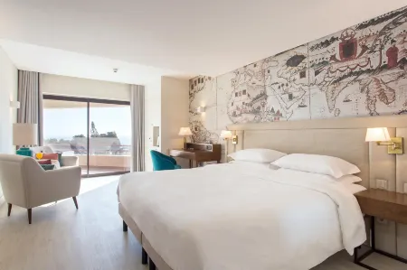Four Points by Sheraton Sesimbra