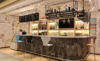 Future Life Hotel (Weinan Xinda Square Branch)