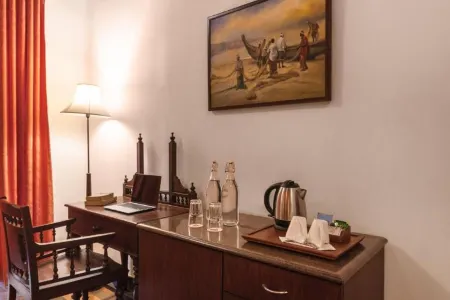 Amritara Poovath Beachfront Heritage Отели рядом с достопримечательностью «Чинес Фишинг Нетс»