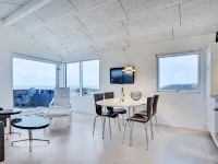 "Skade" - 75m from the Sea - 4 estrellas