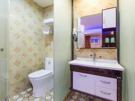 Yinyue Hotel (Xihu Hefang Street)