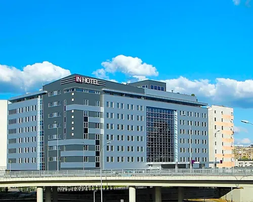 In Hotel Belgrade サバ センター周辺のホテル