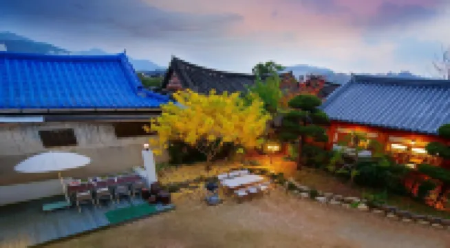 Haninok's Ihwawon House Jeonju - Country Houses