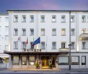 Best Western Plus Hotel Bologna Отели рядом с достопримечательностью «Палаццо деи Камерлинги»