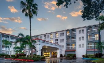 Holiday Inn & Suites Boca Raton - North