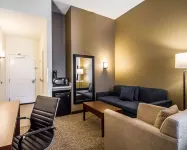 Comfort Suites Woodland - Sacramento Airport