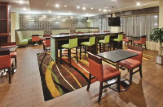 La Quinta Inn & Suites by Wyndham Florence