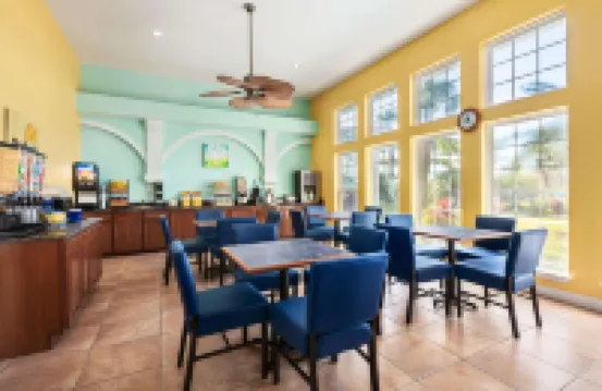 阿蘭瑟斯港戴斯酒店