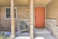 Winter Park Chalet w/ Hot Tub + Free Shuttle! - Pet friendly