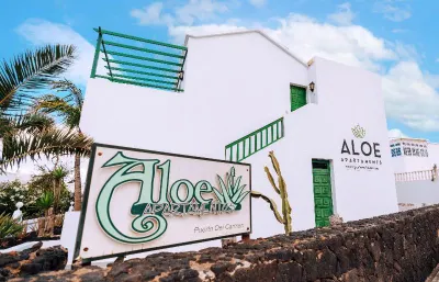 Apartamentos Aloe Hotels near Playa Matagorda