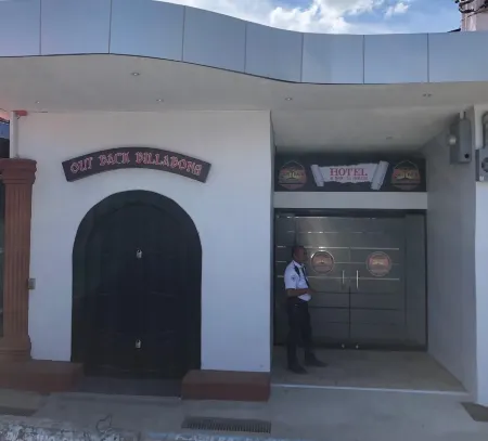 Out Back Отели в г. Олонгапо