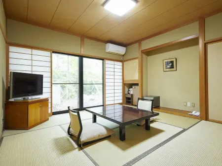 Onsen Theme Park Ryuudou Отели рядом с достопримечательностью «Takaragawa Onsen»