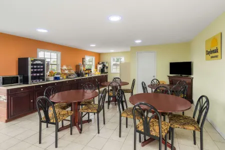 Days Inn by Wyndham Statesville