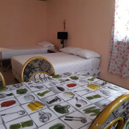 Tania Elizabeth Private Room