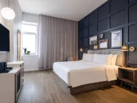 voco FIORELLO - LAGUARDIA AIRPORT by IHG - Tiny houses