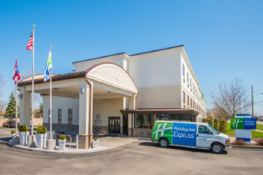 Holiday Inn Express 克利夫蘭機場 - 布魯克公園