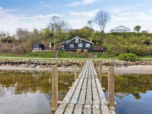 "Sander" - 10m to the Inlet in the Liim Fiord