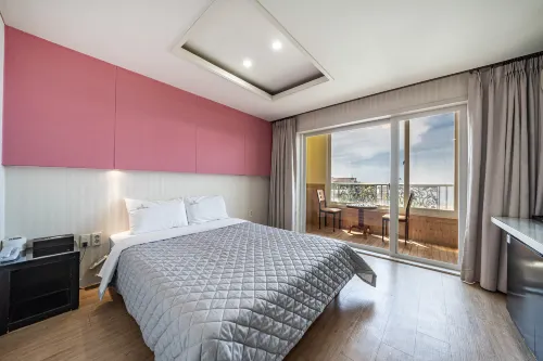 Santana Hotel - ที่มีที่จอดรถ