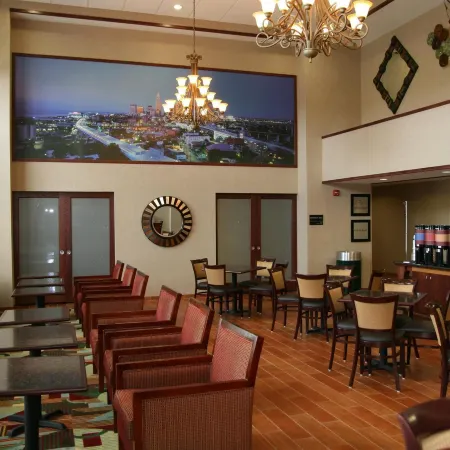 Hampton Inn & Suites Cleveland-Mentor
