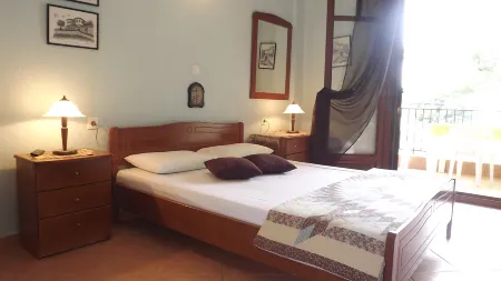 Studios & Apartments Pefka