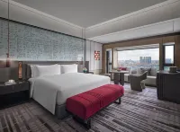 InterContinental Hotels SHENZHEN WECC by IHG (Snow World) - Infinity Pools
