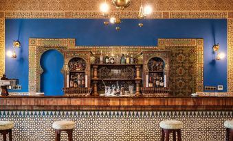 Alhambra Palace Hotel