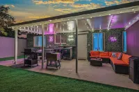 Unique Escape GameRoom! Bar, BBQ, Spacious, and Near Beach