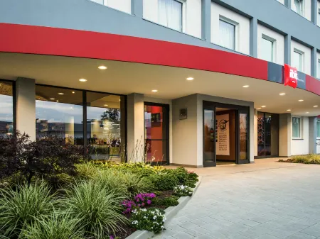 Ibis Milano Fiera Отели рядом с достопримечательностью «City of Lainate»